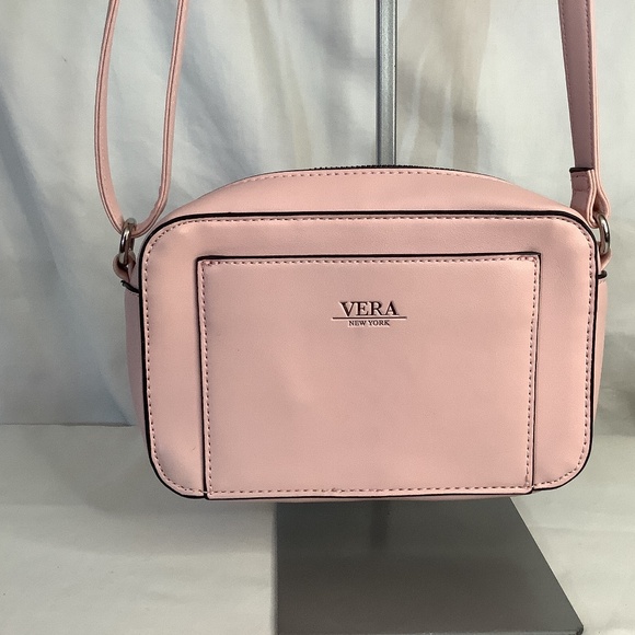 Vera New York Handbags - EUC Vera New York pink shoulder crossbody